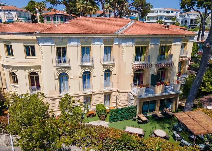 Hôtel Petit Palais Nice